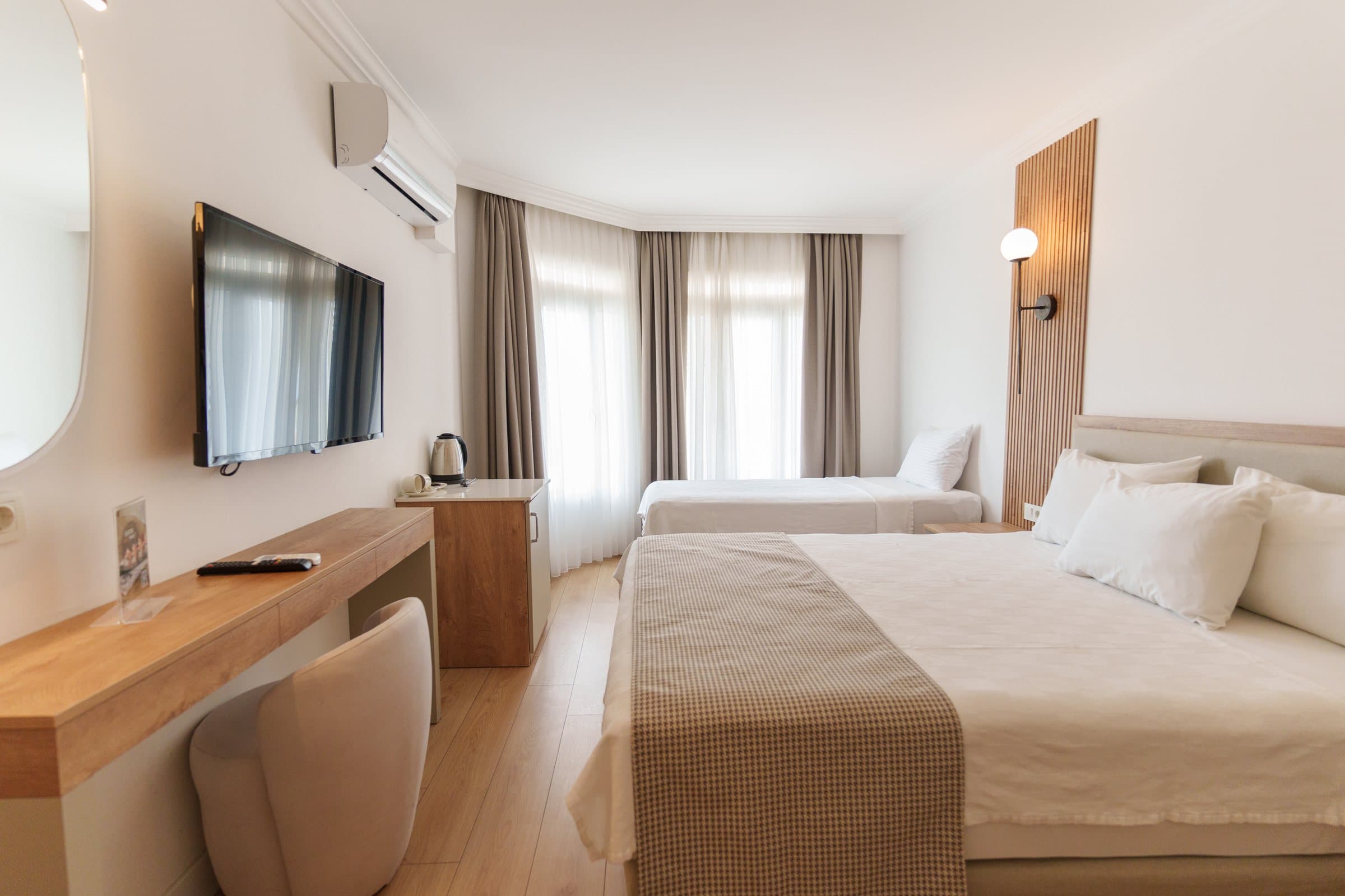 Comfort Deniz Manzaralı Oda