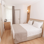 Standart Kara Manzaralı oda