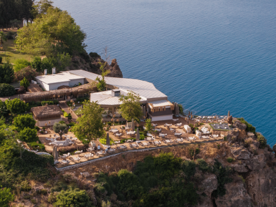 Avşar Otel falezlerden manzara