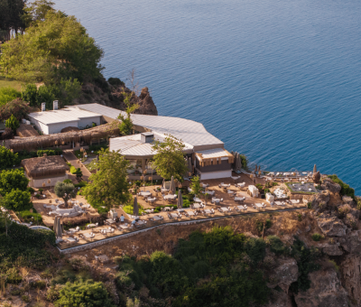 Avşar Otel falezlerden manzara